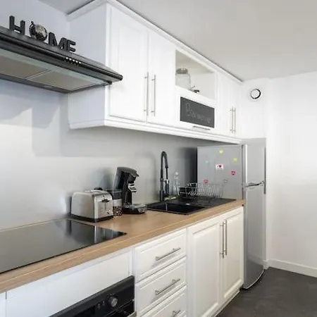 Beau T2 Avec Terrasses A 10mn A Pied De La Apartment