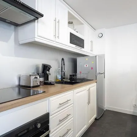 Beau T2 Avec Terrasses A 10mn A Pied De La Apartment *